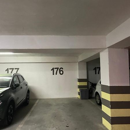 Porta Leks Apartment, Self Check-In, Own Parking Скопье Экстерьер фото