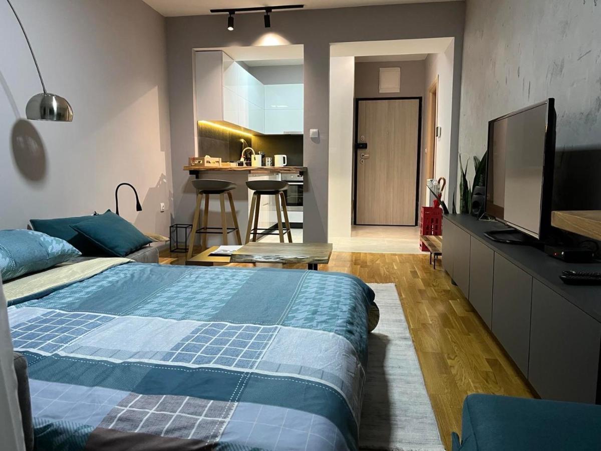 Porta Leks Apartment, Self Check-In, Own Parking Скопье Экстерьер фото
