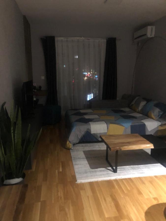 Porta Leks Apartment, Self Check-In, Own Parking Скопье Экстерьер фото